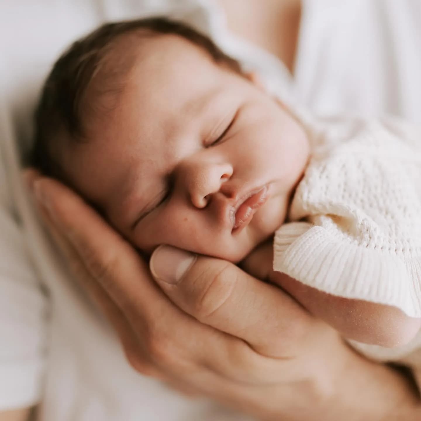 Séance newborn douce studio Vosges